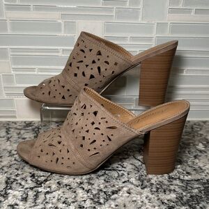 American Eagle Taupe Open Toe Laser Cut Mules - 12